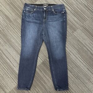 Torrid Women Bombshell Skinny Jeans Size 20 R Blue Premium Stretch Mid Rise
